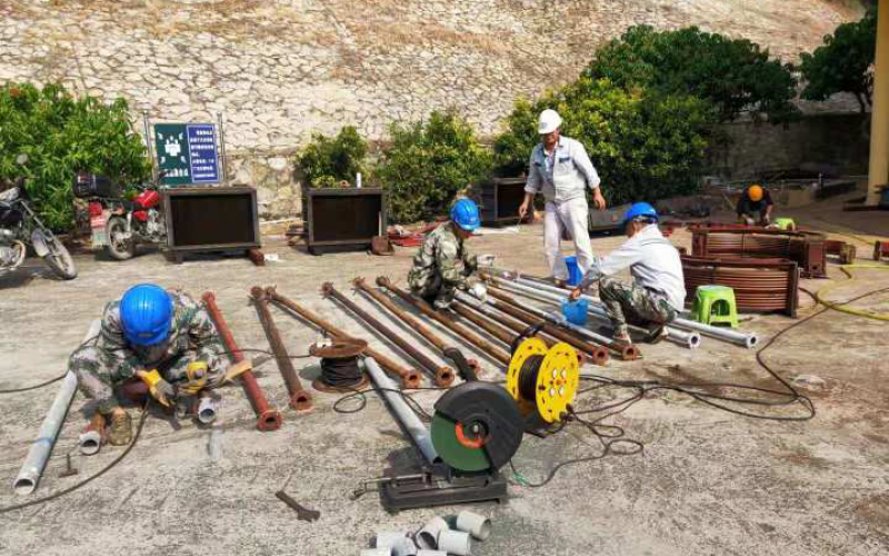 党建引领办实事，点亮路灯暖人心 &mdash;&mdash;海控能源乐东发电公司基层党员义务安装路灯