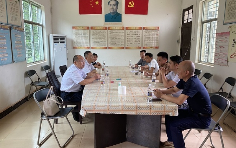 慰问驻村帮扶干部，不忘一线扶贫人