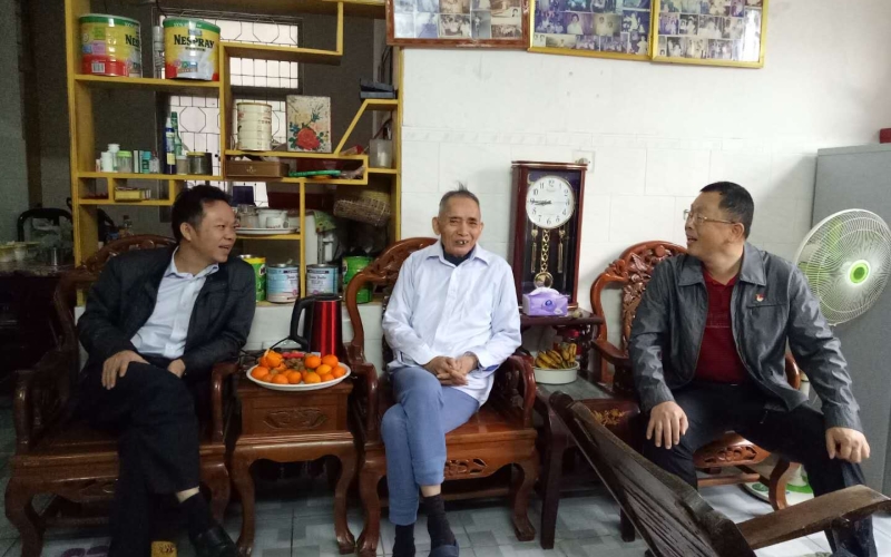  岁末送关怀 情深暖人心 &mdash;&mdash;牛路岭分公司开展春节慰问活动